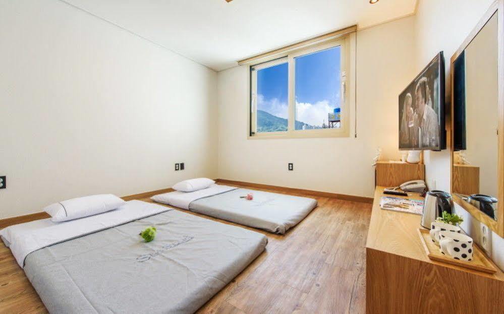 Sea Star Hostel Yeosu Dış mekan fotoğraf